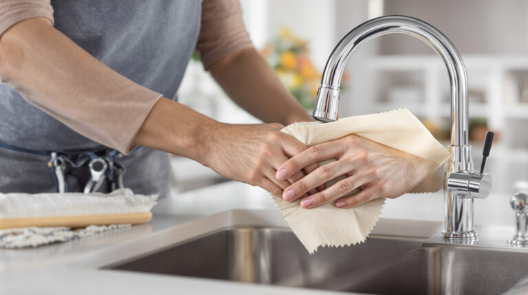 Od chvíle, kdy používám tuto kuchyňskou roli, zůstávají mé vodovodní baterie celý týden čisté a bez vodního kamene.