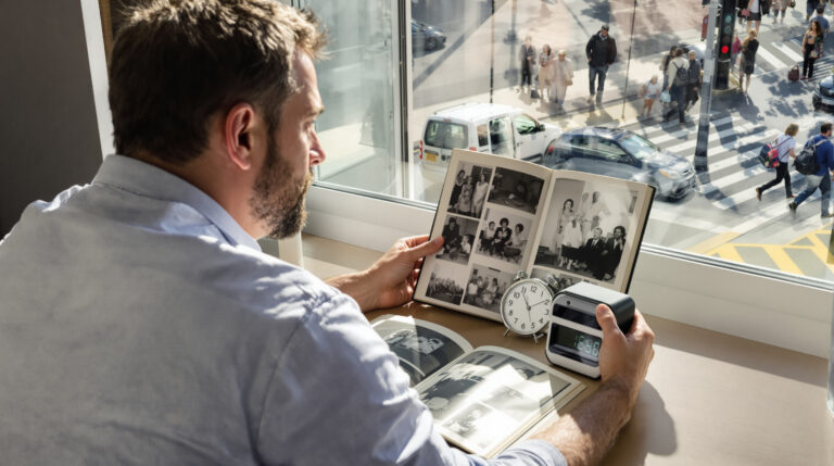 Mysleli jsme si, že čas je lineární: fyzikové odhalují, že ve skutečnosti může být pouhou iluzí, kde vše existuje současně.